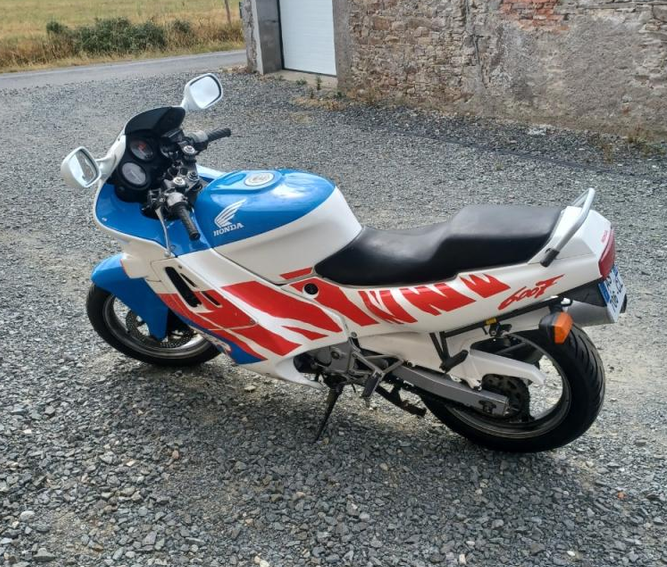 You are currently viewing HONDA 600 CBR F